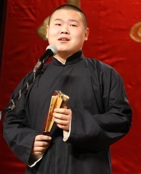 岳云鹏最新相声多维探讨，风格、内容与社会影响深度解析